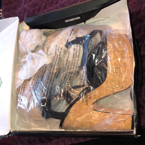 Heels - Picture 4 of 5